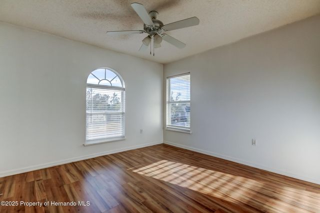 11309 Outrigger Avenue, Spring Hill, FL 34608