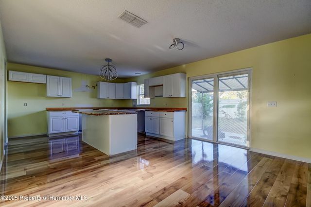 11309 Outrigger Avenue, Spring Hill, FL 34608