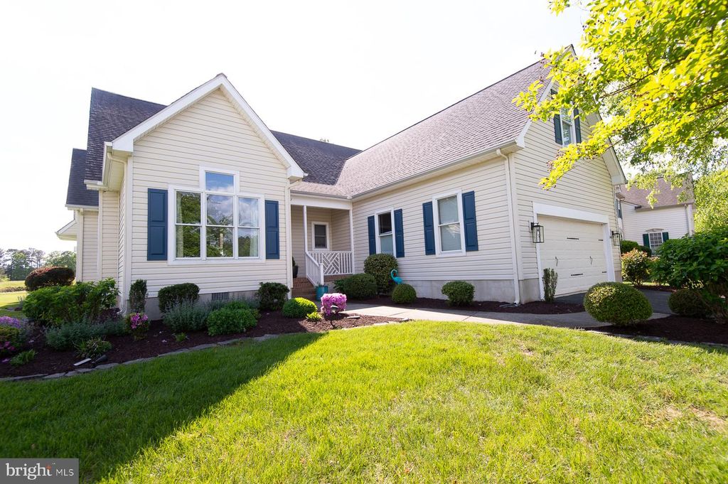 Image 1 of property listing at 28637 CLUBHOUSE DR, Easton, MD 21601