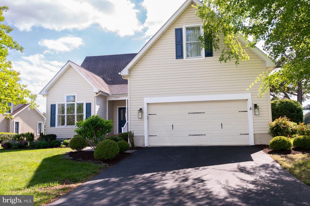 Image 2 of property listing at 28637 CLUBHOUSE DR, Easton, MD 21601