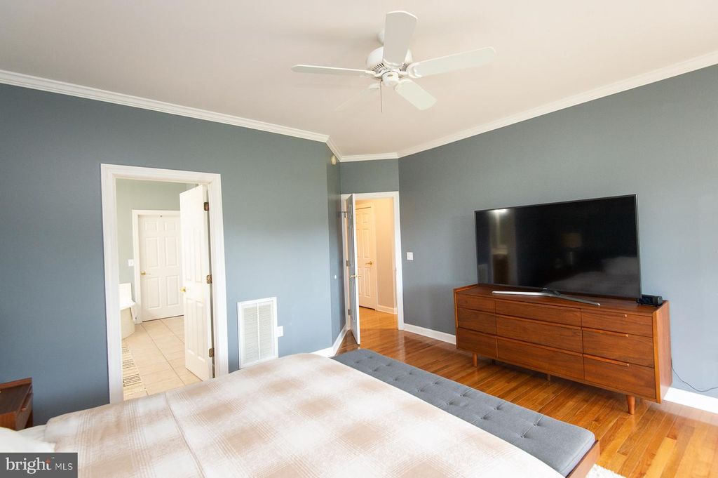 Image 38 of property listing at 28637 CLUBHOUSE DR, Easton, MD 21601