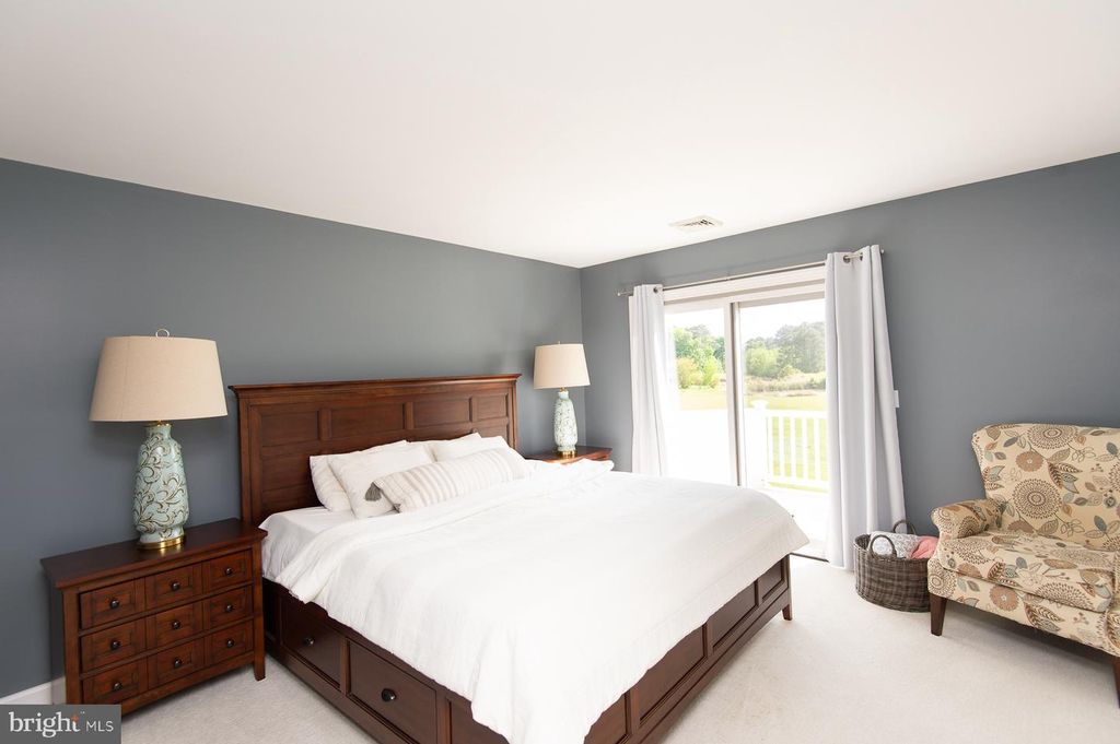 Image 47 of property listing at 28637 CLUBHOUSE DR, Easton, MD 21601