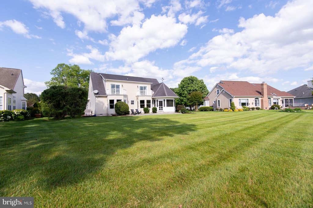 Image 70 of property listing at 28637 CLUBHOUSE DR, Easton, MD 21601