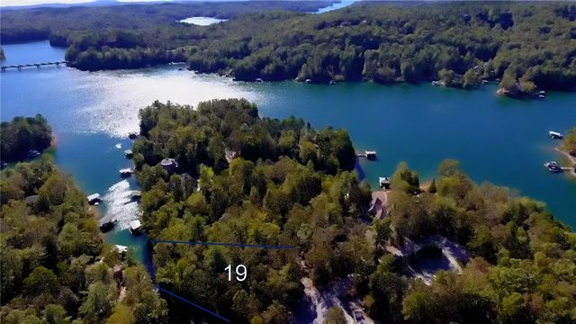 Lot 19 Keowee Bay, Salem, SC 29676
