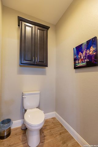 461 County Road 6723, Natalia, TX 78059