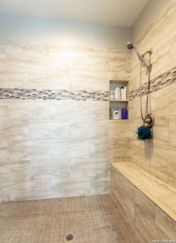 461 County Road 6723, Natalia, TX 78059