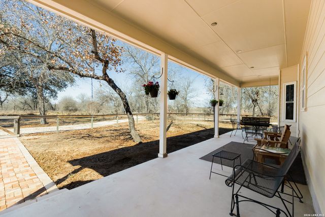 461 County Road 6723, Natalia, TX 78059