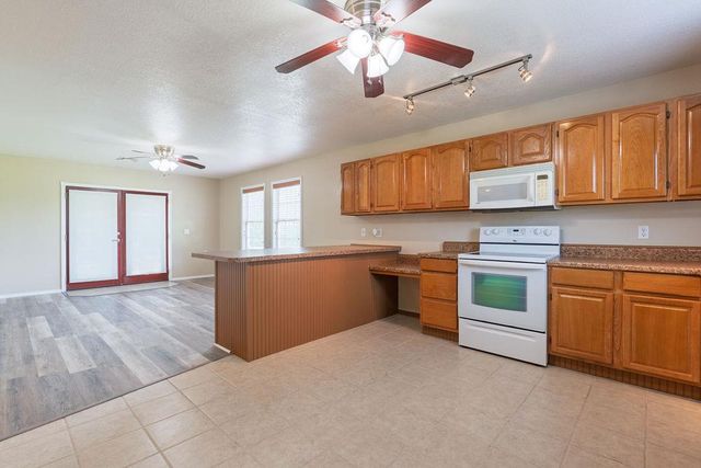37709 Garretts Lake Road, Shawnee, OK 74804