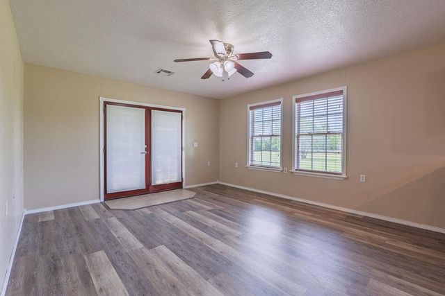 37709 Garretts Lake Road, Shawnee, OK 74804