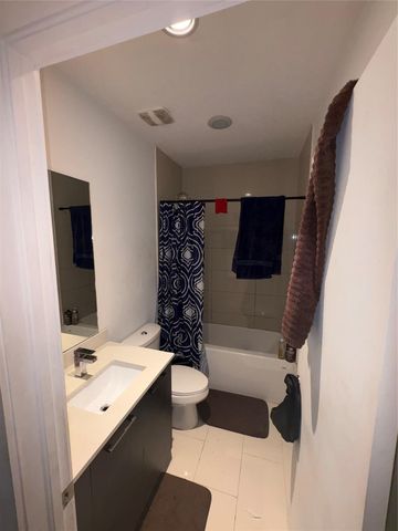 3424 NW 13th Street, Lauderhill, FL 33311