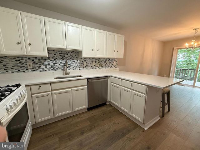 155 WEYBRIDGE DR, Malvern, PA 19355