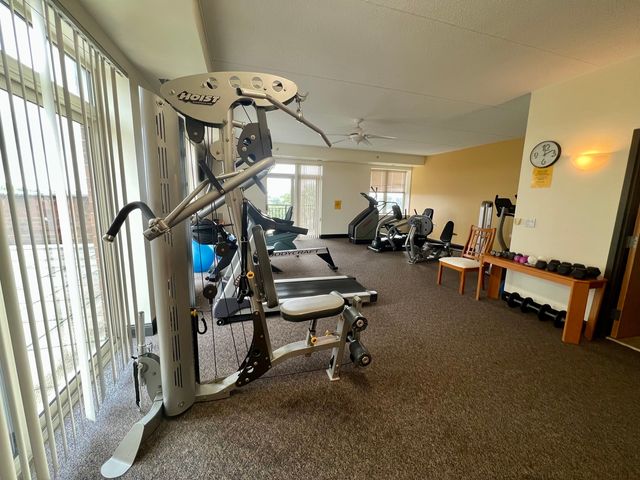 9355 W Irving Park Road 509, Schiller Park, IL 60176