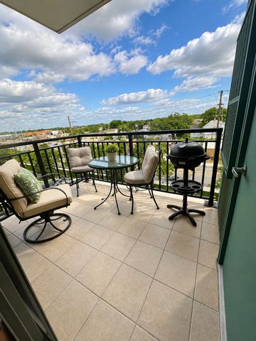 9355 W Irving Park Road 509, Schiller Park, IL 60176