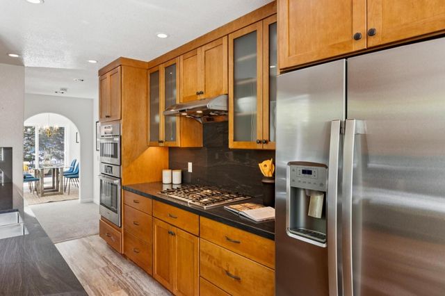 533 Alsace Loraine Avenue, Half Moon Bay, CA 94019