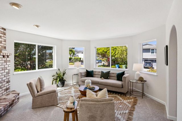 533 Alsace Loraine Avenue, Half Moon Bay, CA 94019