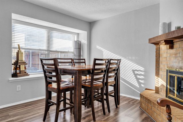 18 E Mountain Lane, Grand Prairie, TX 75052