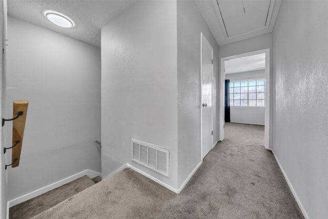 18 E Mountain Lane, Grand Prairie, TX 75052