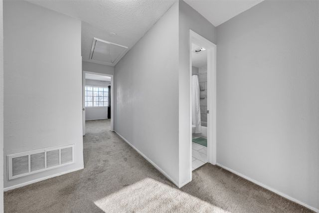 18 E Mountain Lane, Grand Prairie, TX 75052