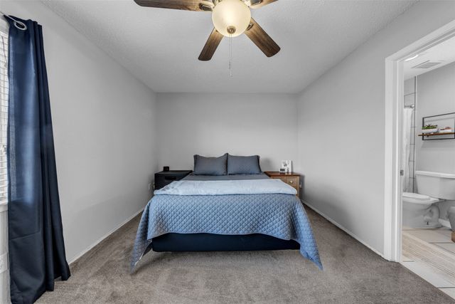 18 E Mountain Lane, Grand Prairie, TX 75052