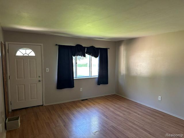 18734 Florida Street, Roseville, MI 48066