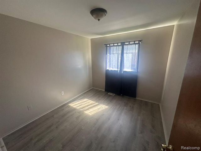 18734 Florida Street, Roseville, MI 48066