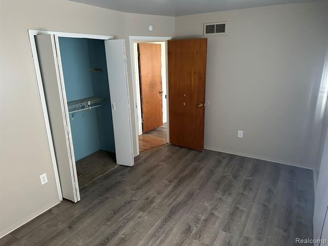 18734 Florida Street, Roseville, MI 48066