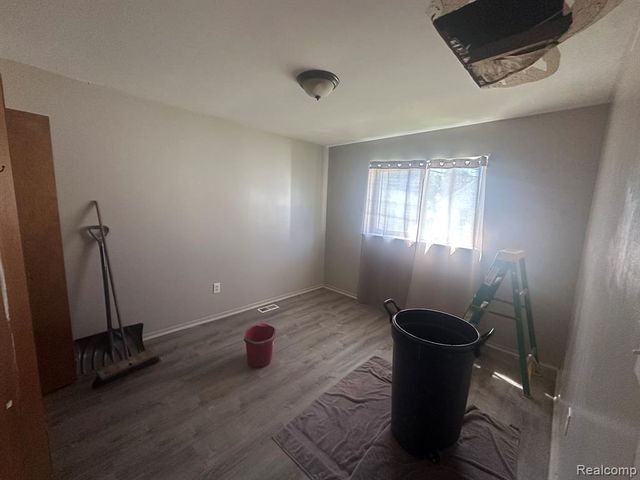 18734 Florida Street, Roseville, MI 48066