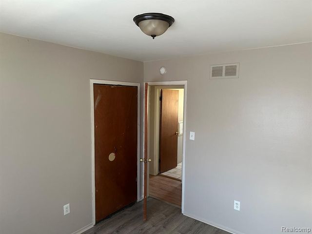 18734 Florida Street, Roseville, MI 48066