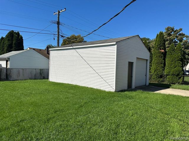 18734 Florida Street, Roseville, MI 48066
