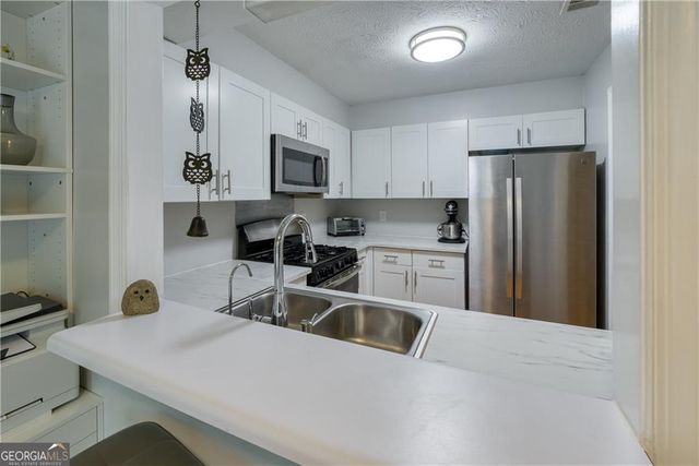 1445 Oakridge Circle, Decatur, GA 30033