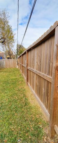 4827 Caroline Street, Pasadena, TX 77586