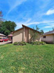 4827 Caroline Street, Pasadena, TX 77586