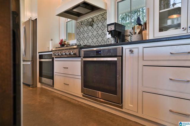 11 PINEWELL DRIVE, Cropwell, AL 35054