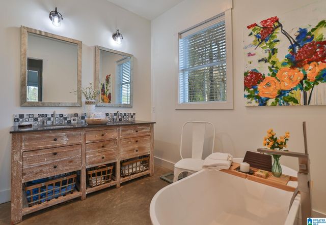 11 PINEWELL DRIVE, Cropwell, AL 35054