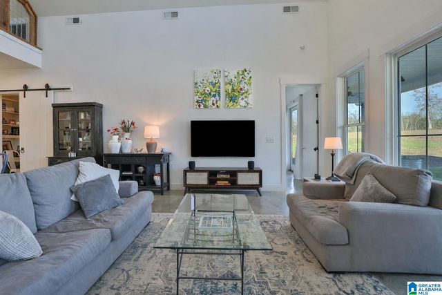 11 PINEWELL DRIVE, Cropwell, AL 35054