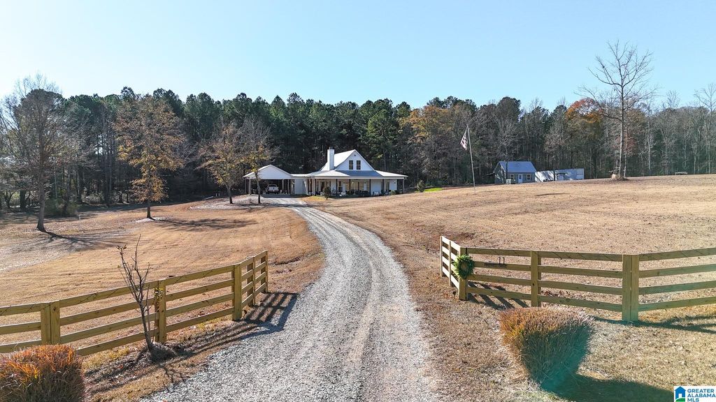 11 PINEWELL DRIVE, Cropwell, AL 35054