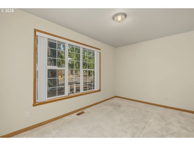 2132 Se 143RD Ave, Portland, OR 97233