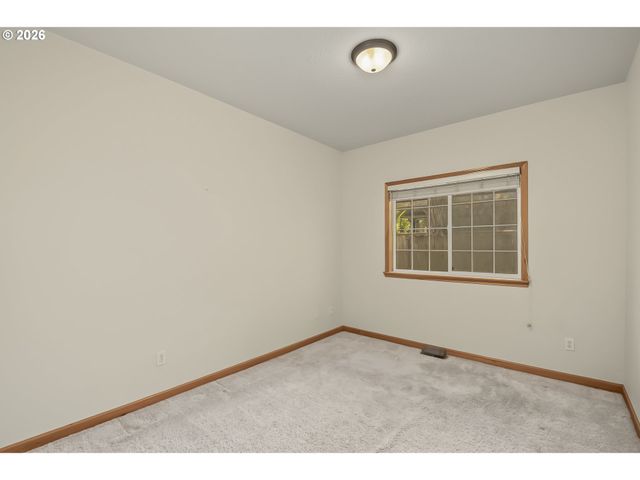 2132 Se 143RD Ave, Portland, OR 97233