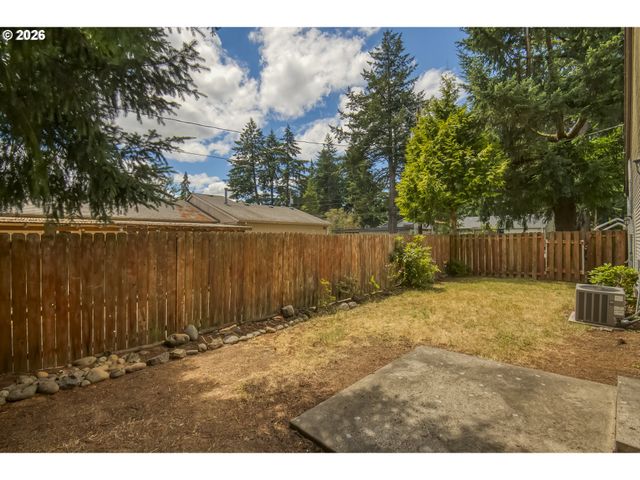 2132 Se 143RD Ave, Portland, OR 97233