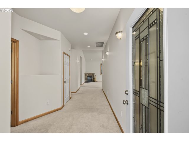 2132 Se 143RD Ave, Portland, OR 97233