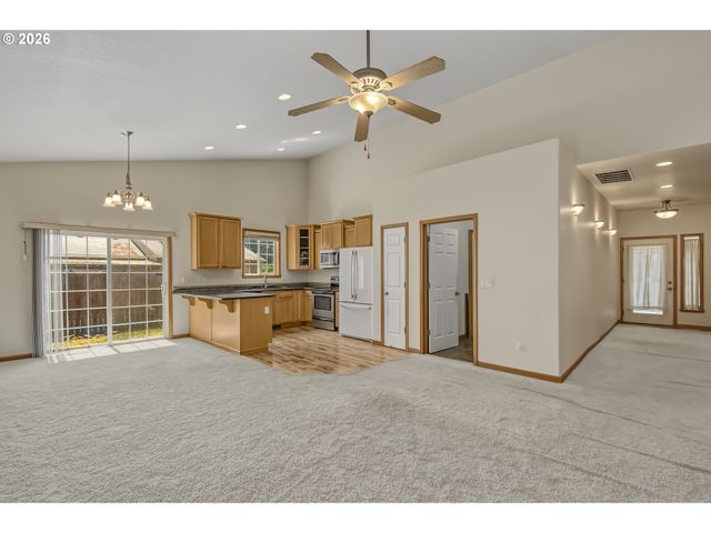 2132 Se 143RD Ave, Portland, OR 97233