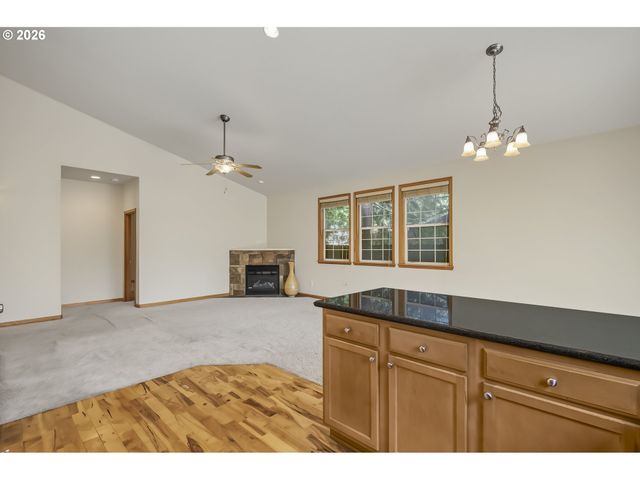 2132 Se 143RD Ave, Portland, OR 97233