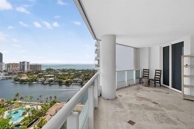 21050 Point Pl 2202, Aventura, FL 33180