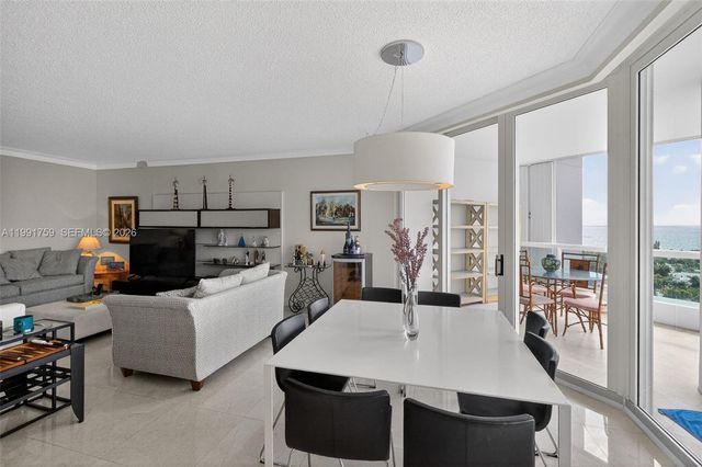 21050 Point Pl 2202, Aventura, FL 33180
