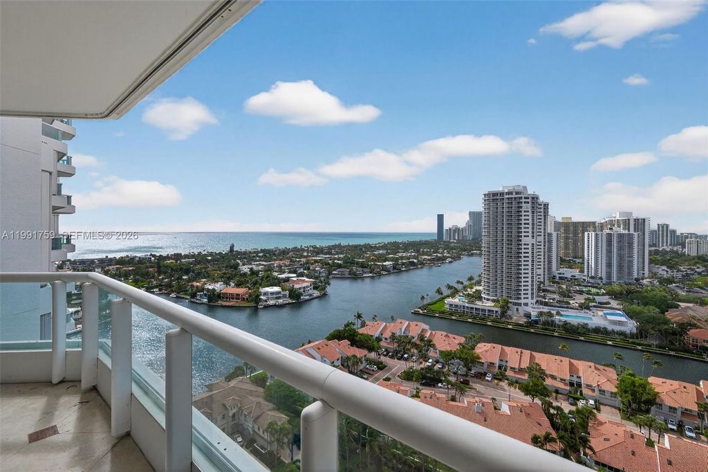 21050 Point Pl 2202, Aventura, FL 33180
