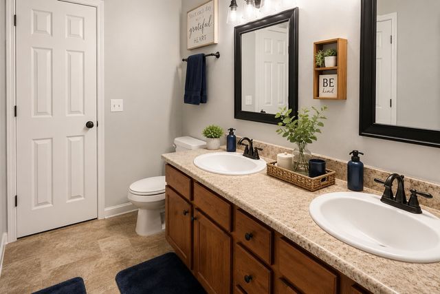 25 Salem Ln, Lawrenceburg, TN 38464