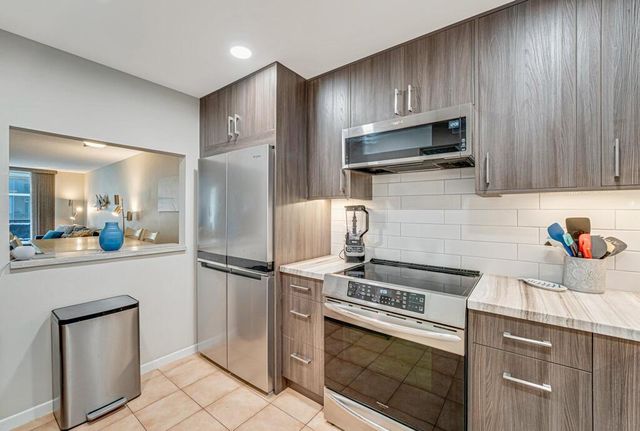 760 E Ocean Avenue 303, Boynton Beach, FL 33435