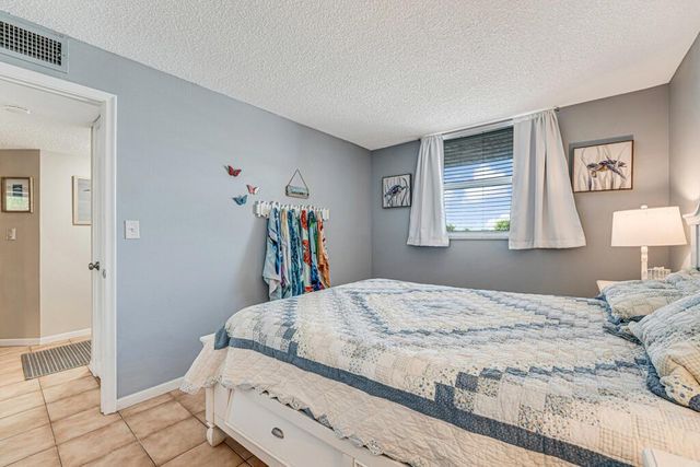 760 E Ocean Avenue 303, Boynton Beach, FL 33435
