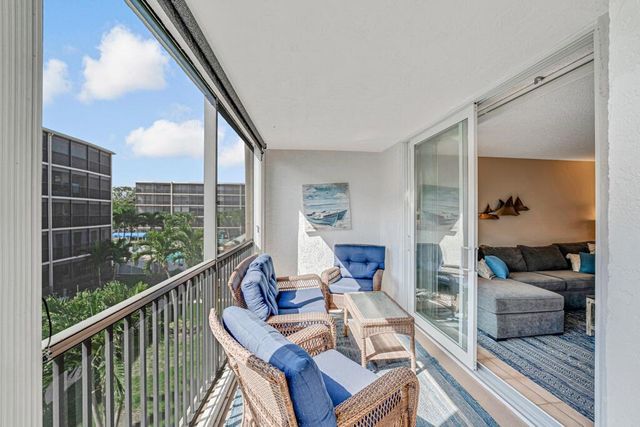760 E Ocean Avenue 303, Boynton Beach, FL 33435