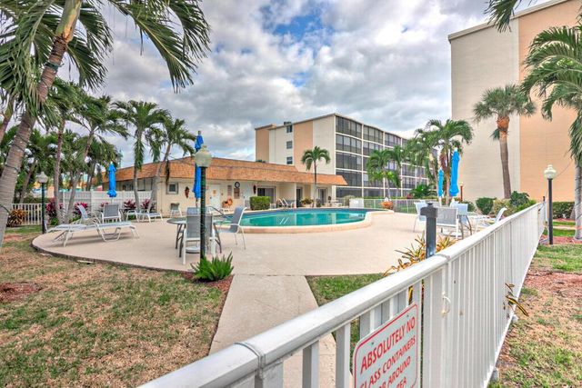 760 E Ocean Avenue 303, Boynton Beach, FL 33435